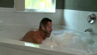 Verifica la tua età