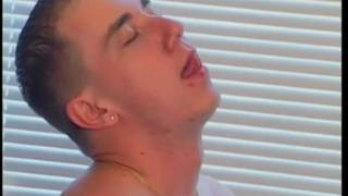 Verifica la tua età