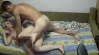 Questa bionda ama farlo sempre eccitare