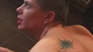 Una sessione di gruppo con tanti gay Una sessione di gruppo con tanti gay