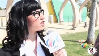 Una culona che si diverte a cavalcarlo