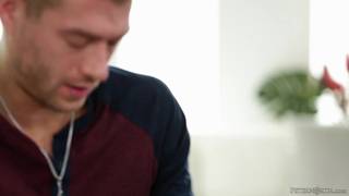 Reagan Foxx vuole farsi scopare da Xander Corvus