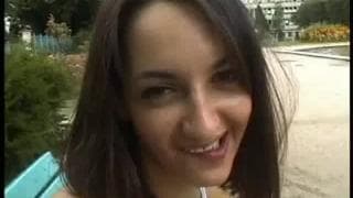 Una mora vogliosa viene arrapata scopata da un cazzo duro