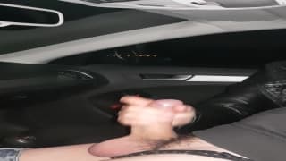 Lei è una brava succhiatrice di cazzi