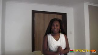 Donna nera con il culo grosso si fa scopare nel casting POV