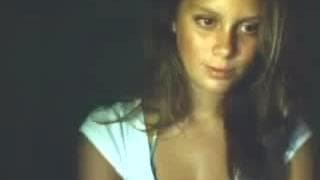 Guarda come si masturba questa bellissima tettona