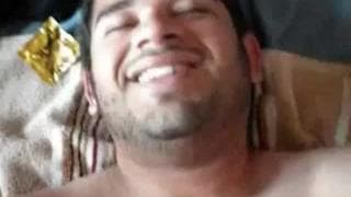 Una coppia gay registra tutto per noi