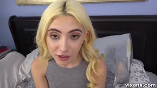 Jane adora il cazzo lungo del suo coinquilino