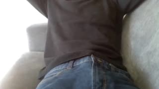 Lui vuole segarsi e svuotare le palle Lui vuole segarsi e svuotare le palle