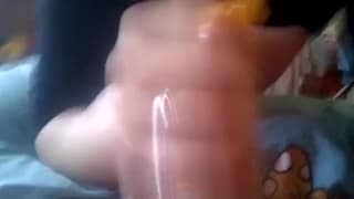 Lei gli dà la possibilità di ricordare il suo pompino