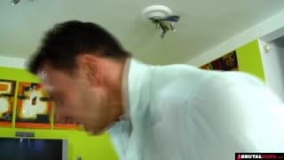 Verifica la tua età