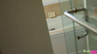 Un cazzo nella figa di Lana Rhoades