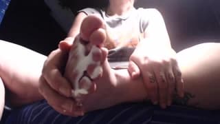Un dildo per fare godere la sua nuova figa bollente Un dildo per fare godere la sua nuova figa bollente