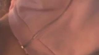 Lui riempie la sua bocca di sborra calda Lui riempie la sua bocca di sborra calda