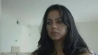 Maya ama mostrare la sua figa a tutti Maya ama mostrare la sua figa a tutti