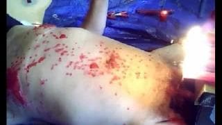 Lui gode con tutta la cerca calda addosso