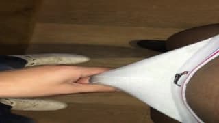 Lui è pronto a succhiarlo al suo amico