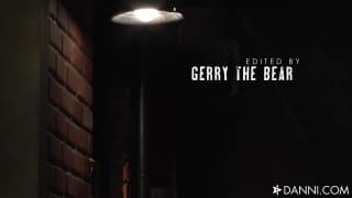 Asa Akira ha deciso che stanotte si scopa London Keys