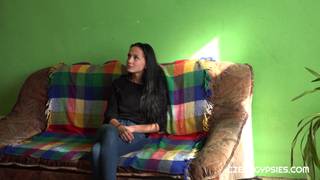 Nicole Love scopa questo uomo arrapato