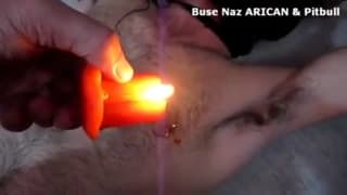 Un uomo mascherato adora farsi dominare Un uomo mascherato adora farsi dominare