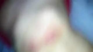 Una giovane mora impaziente di succhiare e scopare Una giovane mora impaziente di succhiare e scopare