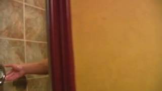 Mishka oggi sega il suo grosso cazzo