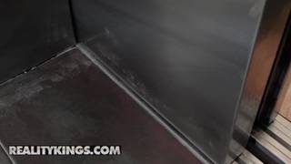 Verifica la tua età