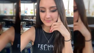 Eliza Ibarra è sempre bollente e vogliosa Eliza Ibarra è sempre bollente e vogliosa