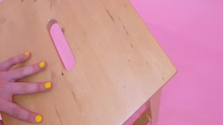 Giovane ragazza Hannah Hayes, pronta a succhiare il cazzo e ingoiare