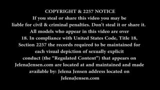 Due donne si sono incontrate per una sessione al femminile