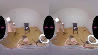 Un pompino e una scopata a pecorina filmati in POV e VR!