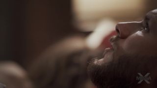 Ashley consulta uno specialista dell'orgasmo e si diverte.