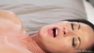 Terra Twain e Vanessa Parodice fanno sesso lesbico e bollente