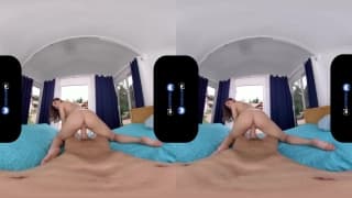 Paige Owens cavalca questo cazzo in un video in realtà virtuale