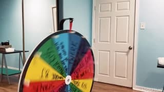 Hazel Grace gioca alla roulette sessuale con Kyler Quinn e Riley Star