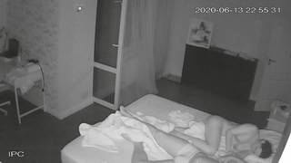 Lui ha fatto un sogno bollente e vuole scopare