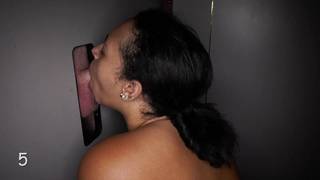 Takosha visita il gloryhole per la prima volta Takosha visita il gloryhole per la prima volta