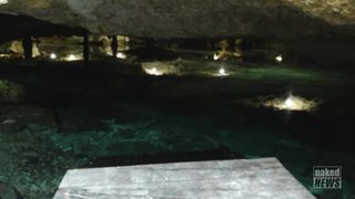 Belle donne nude in situazioni estreme