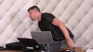 Verifica la tua età