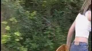 Young porn con un gruppo di giovani donne con Tawnee