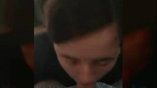 Un pompino al volo. In POV vestita.