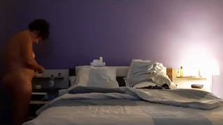 Gli fa un pompino e lui le fa anche un ditalino