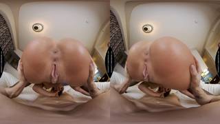 Video porno VR con l'attrice porno Gia Derza