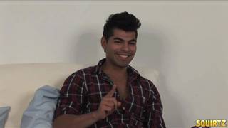 Danny Camacho si sborra addosso