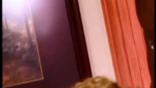 Questa trans bionda sta scopando questo ragazzo con forza nel suo culo Questa trans bionda sta scopando questo ragazzo con forza nel suo culo