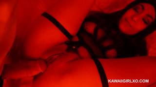 Una giovane ragazza kawaii scopata nel culo in POV