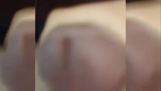 8 minuti di pura masturbazione senza finire con la sborra !