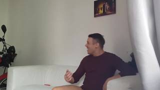 Verifica la tua età