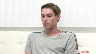 La terapia si conclude con rapporti sessuali con Shae Reynolds