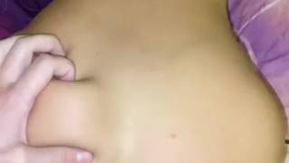 Giovane studentessa si fa scopare nel dormitorio